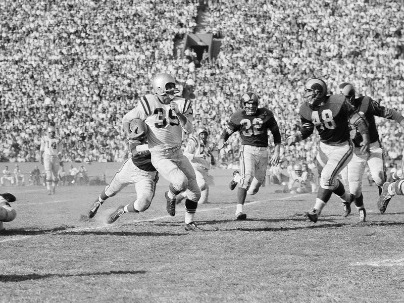 Hall of Fame running back Hugh McElhenny, a member of 49ers' famed 'Million  Dollar Backfield', dies at age 93 